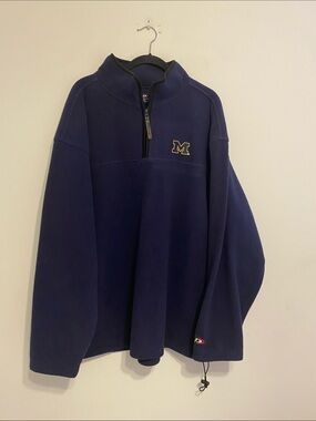 University of Michigan Navy Quarter-Zip Fleece Sweater with Embroidered 'M'